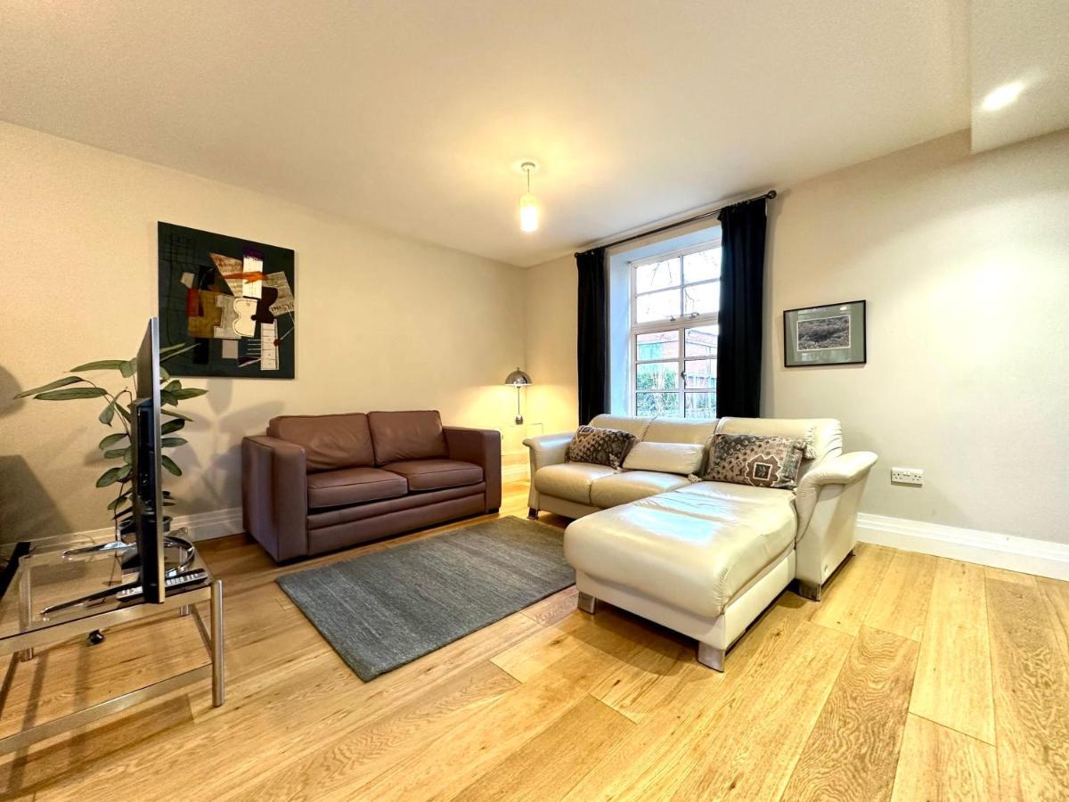 Desirable 2 Bedroom Apartment In Bicester That Sleeps 5 מראה חיצוני תמונה