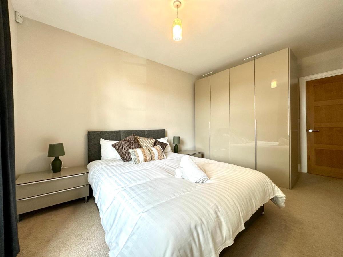 Desirable 2 Bedroom Apartment In Bicester That Sleeps 5 מראה חיצוני תמונה