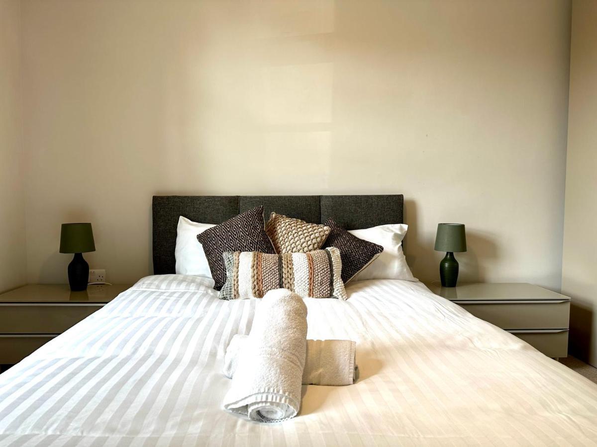 Desirable 2 Bedroom Apartment In Bicester That Sleeps 5 מראה חיצוני תמונה
