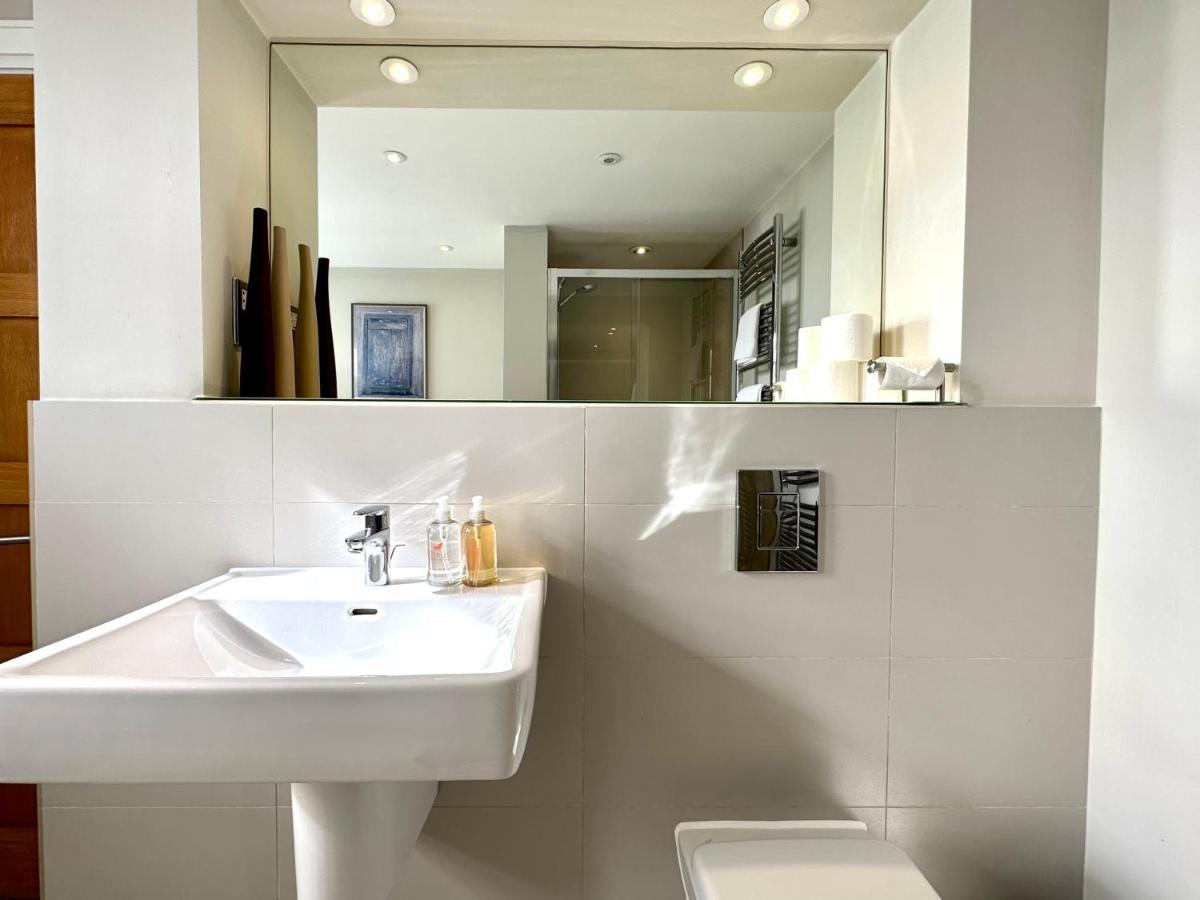 Desirable 2 Bedroom Apartment In Bicester That Sleeps 5 מראה חיצוני תמונה