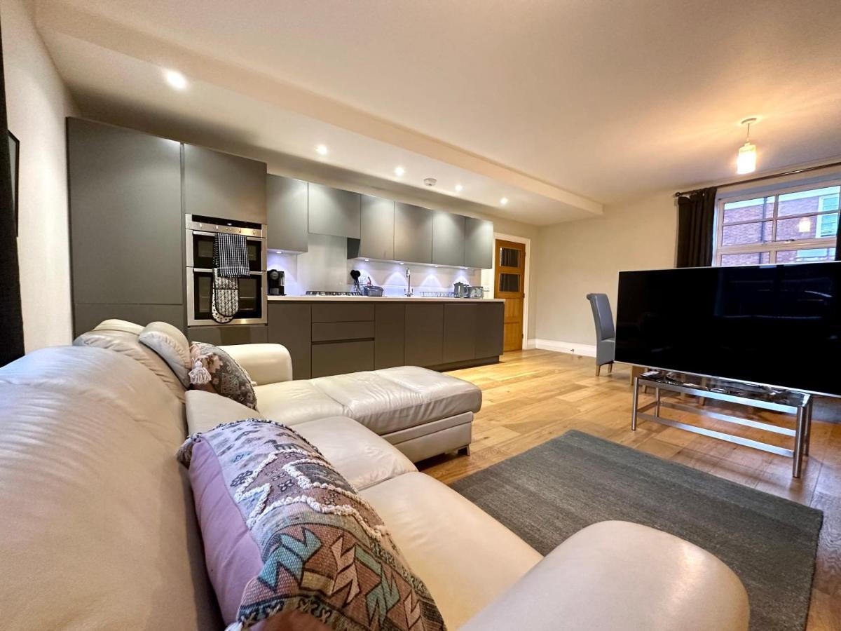 Desirable 2 Bedroom Apartment In Bicester That Sleeps 5 מראה חיצוני תמונה